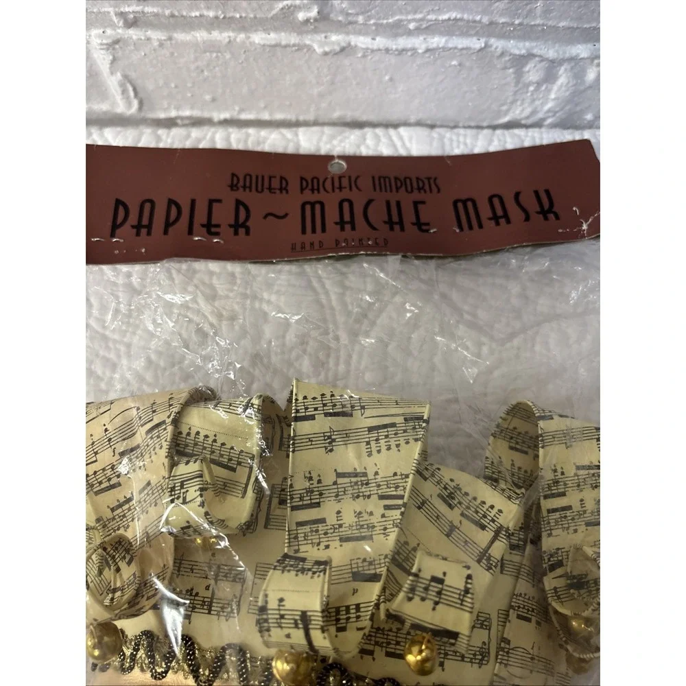 Theatre / Costume Papier-Mâché Golden Mask‎